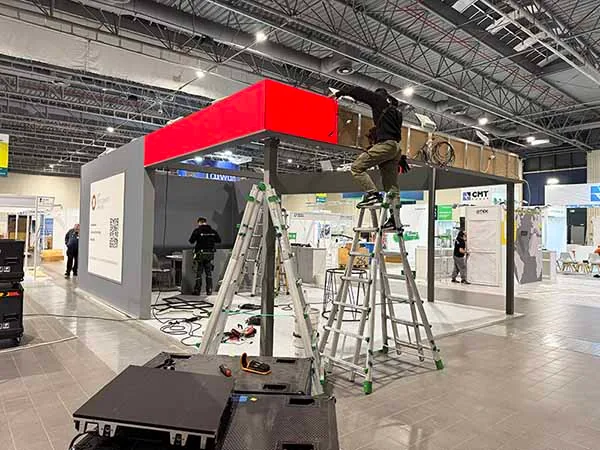 Lighting integration for a custom exhibition stand