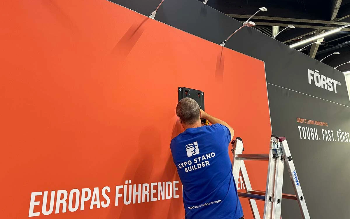 Custom exhibition stand production and build process
